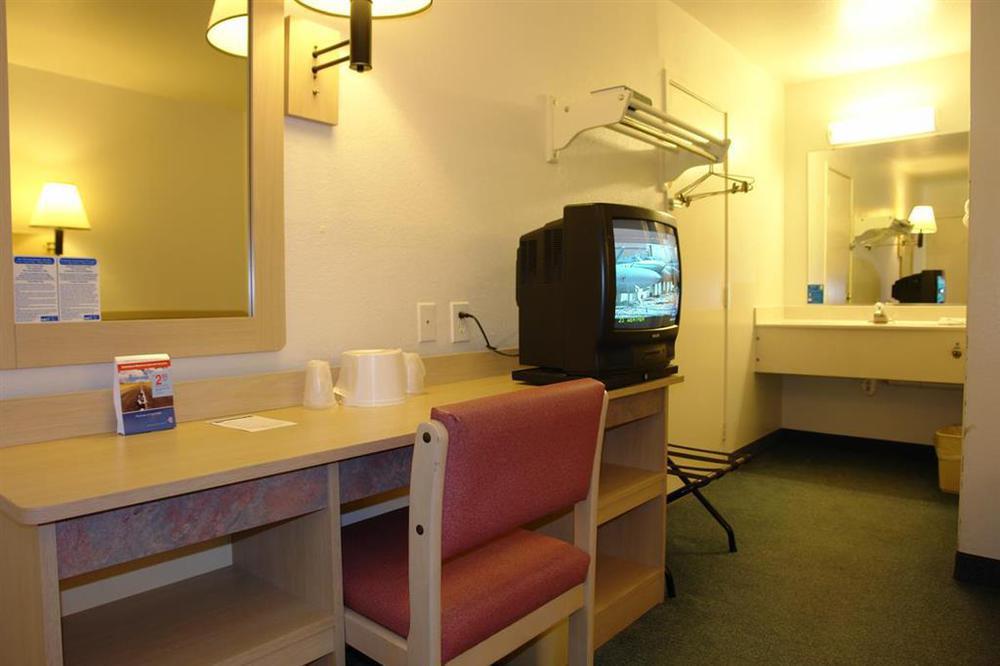 Motel 6-College Station, Tx - Bryan Amenities photo